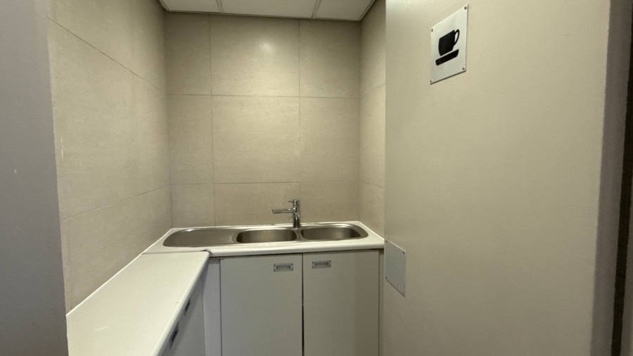 To Let commercial Property for Rent in Cape Town City Centre Western Cape